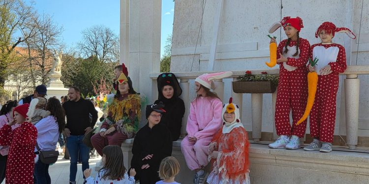 FOTO Nikad više djece u parku: uskrsna potraga okupila tisuće Bjelovarčana