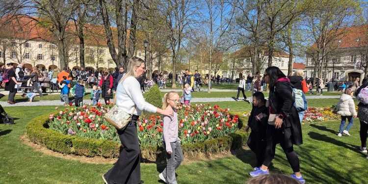 FOTO Nikad više djece u parku: uskrsna potraga okupila tisuće Bjelovarčana