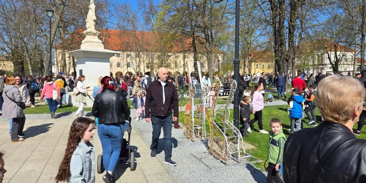 FOTO Nikad više djece u parku: uskrsna potraga okupila tisuće Bjelovarčana
