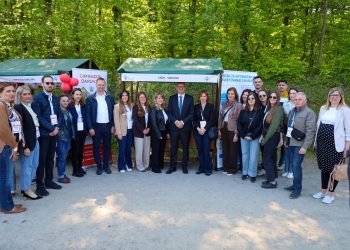 Gotovo tisuću učenika pred važnom odlukom: u Velikom Grđevcu tražili odgovore o budućnosti