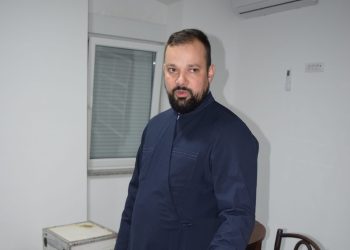 Paroh iz Narte digao uzbunu: ‘Pokušavaju nam uzeti crkvenu imovinu’