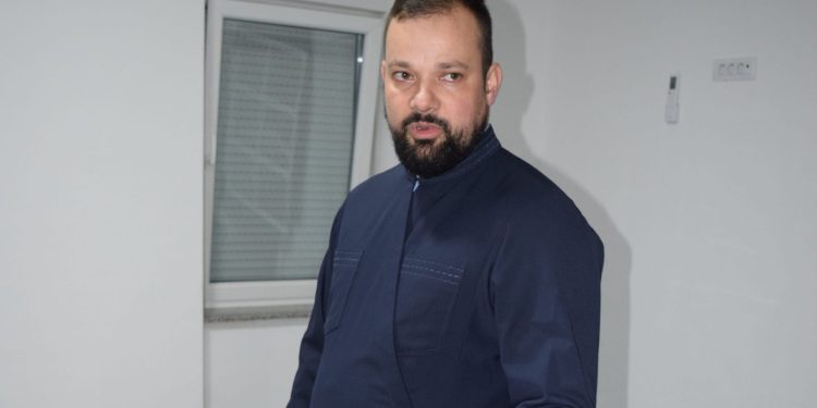 Paroh iz Narte digao uzbunu: ‘Pokušavaju nam uzeti crkvenu imovinu’