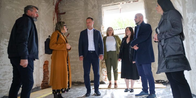 U završnoj fazi obnova čazmanskog doma zdravlja i ljekarne