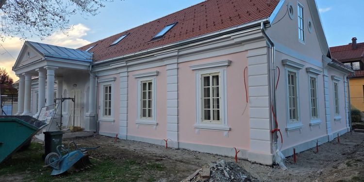 KAKO VAM SE ČINI? Posljednji detalji prije otvorenja obnovljenog Dječjeg odjela knjižnice