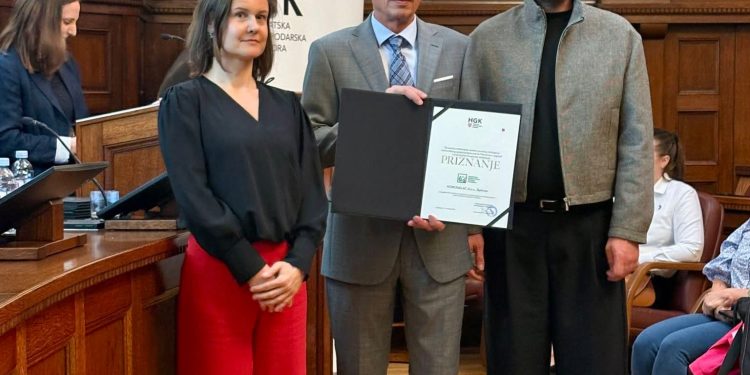 Priznanje za uspješan rad i doprinos održavanju javnih zelenih površina