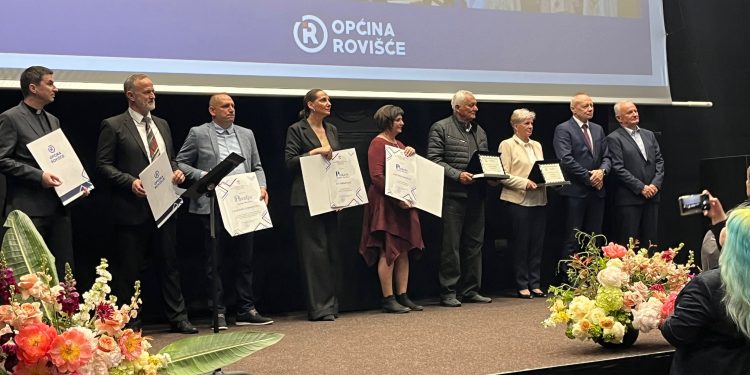 DAN OPĆINE ROVIŠĆE U fokusu sportski centar s bazenom, vrtić, škole i digitalna povezanost