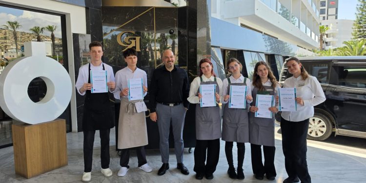 Učenici TUPŠ-a Bjelovar stručnu praksu odradili na Cipru: Rad u luksuznim hotelima i nezaboravno Erasmus+ iskustvo