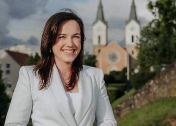 KRIZA U ČAZMI? Gradonačelnica Čanađija na klimavim nogama – gubi li većinu u vijeću?