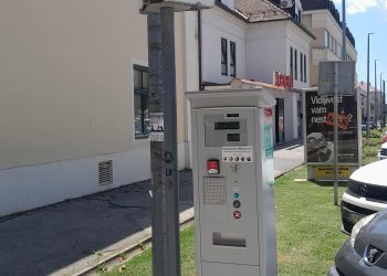 Parkiranje u Bjelovaru sada i preko mobitela: Dio karata dostupan u četiri popularne aplikacije