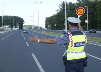 Drastično veće kazne za prometne prekršaje: Prekoračenje brzine, alkohol i prolazak kroz crveno skupo će se plaćati