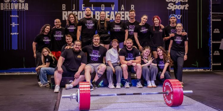 Bjelovar ponovno epicentar hrvatskog powerliftinga: Rekordi, spektakl i povijesni rezultati na Record Breakersima 2025.