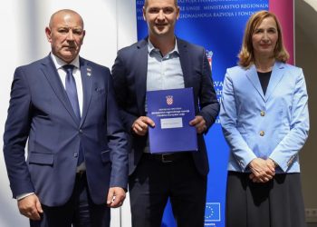Općini Veliko Trojstvo odobreno 24.000 eura za rekonstrukciju Kolodvorske ulice
