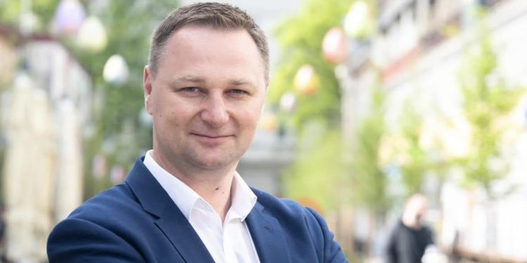 Marušić uzvratio Hrebaku: “Vidim da je moj prijatelj Dario nervozan. Prvi put ima oporbu koja postavlja konkretna pitanja”