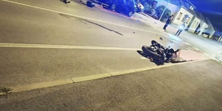 Motociklist oduzeo prednost automobilu u Bjelovaru: U prometnoj nesreći ozlijeđene tri osobe