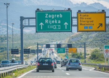 Pojačan promet na hrvatskim cestama, gužve posebno na A2 Zagreb–Macelj