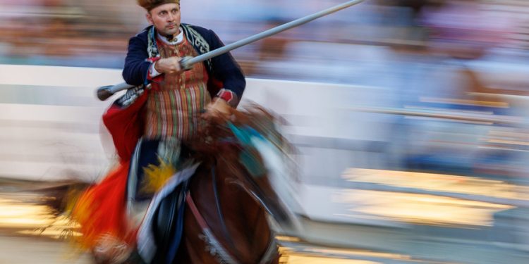 Danas se u Sinju održava 311. Sinjska alka: 17 alkara u borbi za naslov slavodobitnika