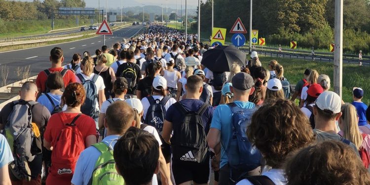 Policija uoči Velike Gospe upozorava hodočasnike: Budite vidljivi i oprezni u prometu