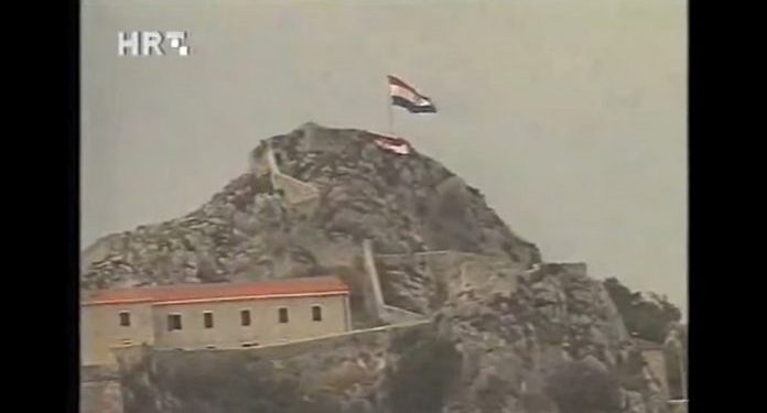Na današnji dan prije 31 godinu hrvatska zastava zavijorila se nad Kninskom tvrđavom