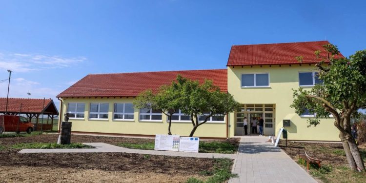 S novom školskom godinom u novoobnovljenoj školi