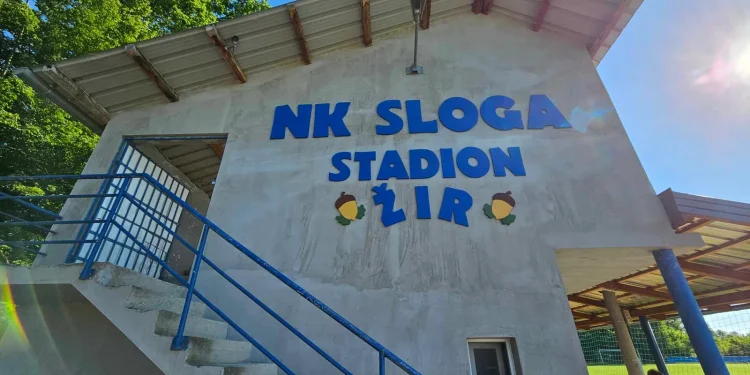 NK Sloga predstavila nova lica i promjene u stručnom stožeru: Stigla brojna pojačanja, poznata i nova trenerska imena