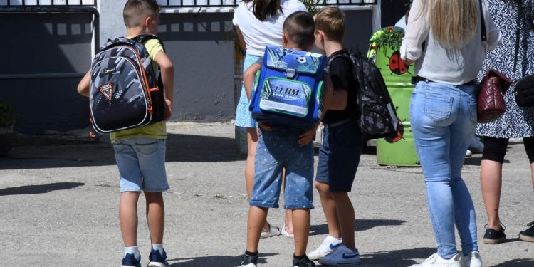 Počinje škola, na cestama više djece: Policija poziva vozače na poseban oprez