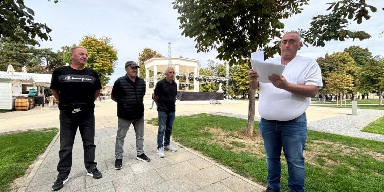 „DOSTA NAM JE!“ Mještani Klokočevca digli glas: „U neposrednoj smo blizini Bjelovara, a nemamo ni nogostup ni kanalizaciju“