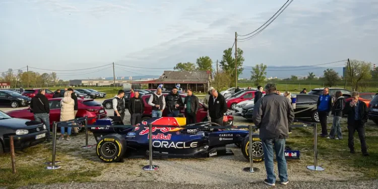 F1 bolid osvanuo na Hreliću i izazvao nevjericu: Mnogi su pomislili da je – na prodaju