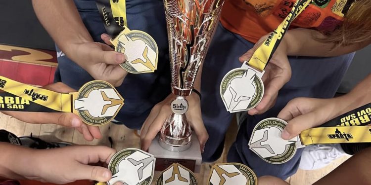 Taekwondo klub FOX osvojio sedam medalja i pehar u Novom Sadu!