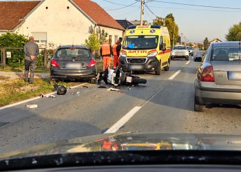 Prometna nesreća u Predavcu: Motocikl na kolniku, na mjestu događaja hitna pomoć