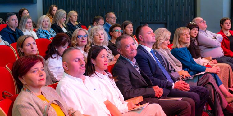 Obrazovanje u BBŽ-u pred novim izazovima: Stručnjaci u Bjelovaru razgovarali o budućnosti školstva