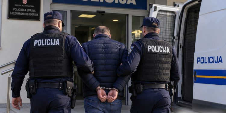 Vozio unatoč zabrani i pod utjecajem alkohola: Policija ga zaustavila, sud poslao na 15 dana u bjelovarski zatvor!