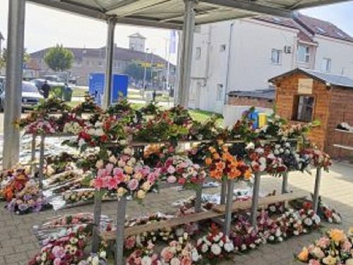 Blagdan Svih svetih sve je bliže, a na tržnici u Rovišću još je velik izbor! Pogledajte što nude domaći proizvođači